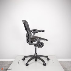 Fotel biurowy Herman Miller Aeron Classic 66 cm do biura pokoju sypialni czarny  - Miniaturka zdjęcia nr 8