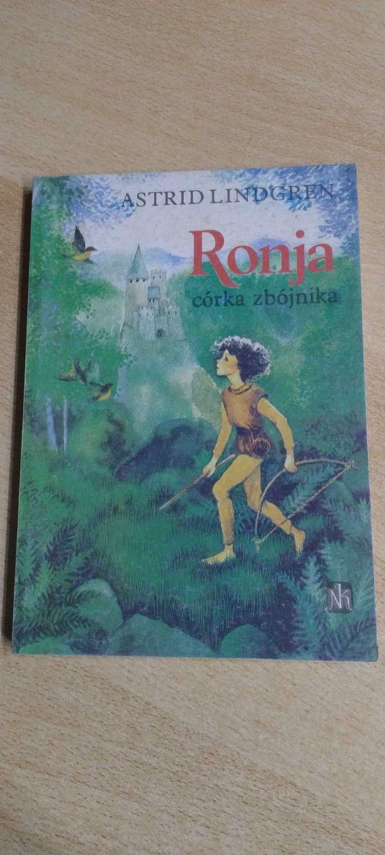 Książka  Ronja córka zbójnika   - Astrid Lindgren 