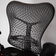 Fotel biurowy Herman Miller Mirra – ergonomiczny, odnowiony, siatkowe siedzisko, elastomerowe oparcie, 3D podłokietniki - Miniaturka zdjęcia nr 7