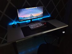 Biurko gamingowe model 3 Low 160x71x80 cm biały LOFT LED RGB pilot przepust HUB USB blat 3,6 cm - Miniaturka zdjęcia nr 5