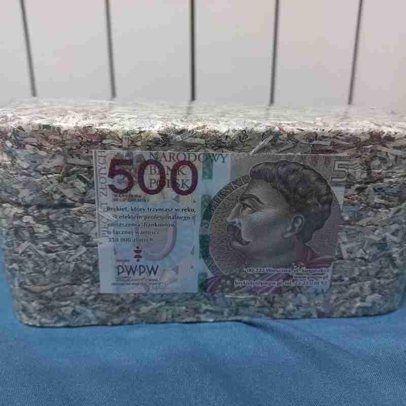 Konfetti kolekcja Prezent HIT brykiet 500zl banknotów