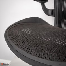 Fotel biurowy Herman Miller Aeron Classic 66 cm do biura pokoju sypialni czarny  - Miniaturka zdjęcia nr 15