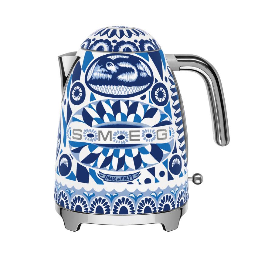 Czajnik elektryczny SMEG 1,7l L 22,6x17,1x24,8 cm SMEG X Dolce & Gabbana Blu Mediterraneo niebieski do kuchni