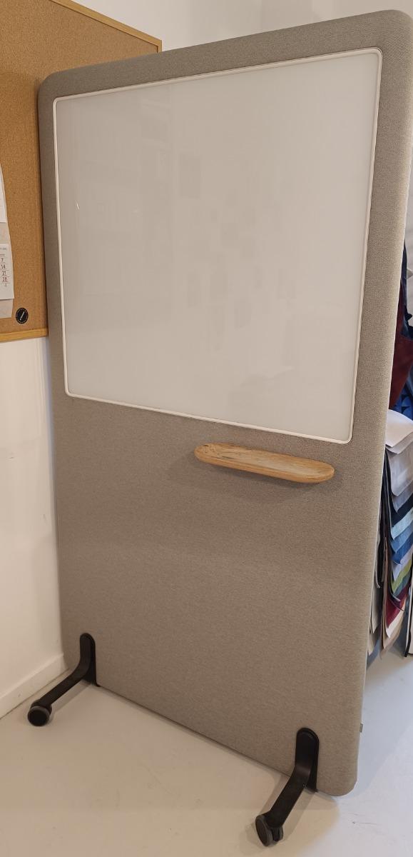 Panel akustyczny Mutewall z tablicą MUTE design nr. 5