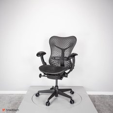 Fotel biurowy Herman Miller Mirra – ergonomiczny, odnowiony, siatkowe siedzisko, elastomerowe oparcie, 3D podłokietniki - Miniaturka zdjęcia nr 1