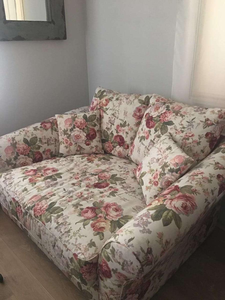 Sofa dwuosobowa