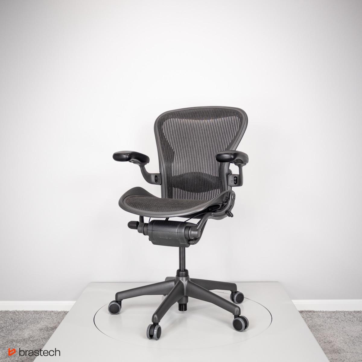 Fotel biurowy Herman Miller Aeron Classic 66 cm do biura pokoju sypialni czarny  nr. 2