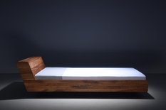 Łóżko LUGO 160x200 elegancka modna rama z litego drewna olchowego z zagłówkiem