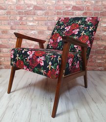 Odnowiony fotel rumuński z lat 60tych,  tapicerka Róże