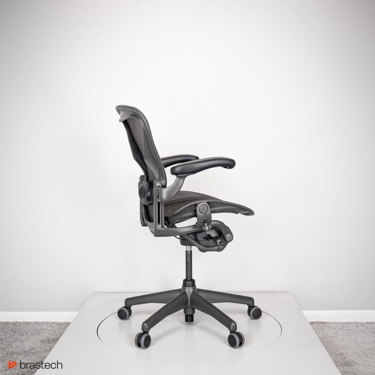 Fotel biurowy Herman Miller Aeron Classic 66 cm do biura pokoju sypialni czarny  nr. 8