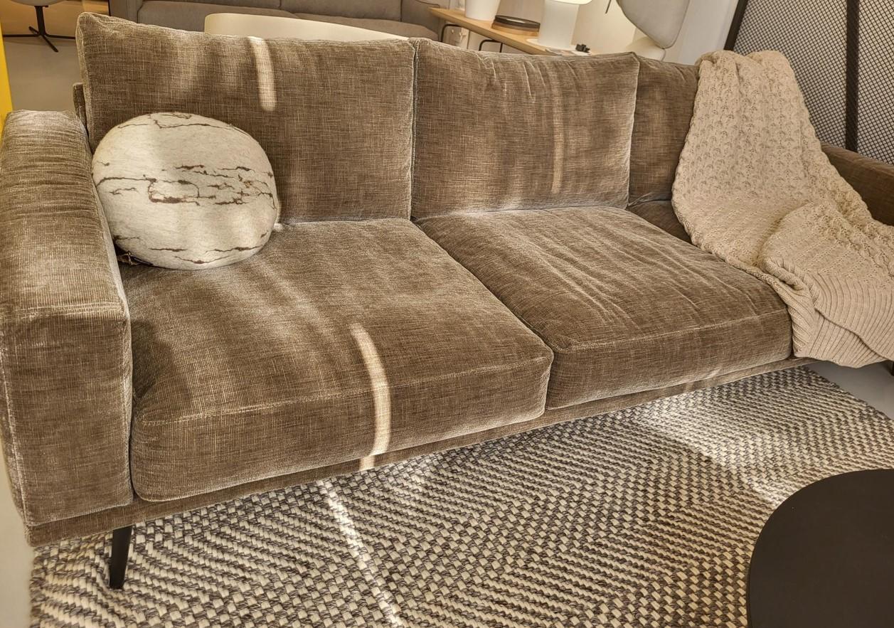 Sofa trzyosobowa nowa - model CARLTON firmy BO CONCEPT nr. 2