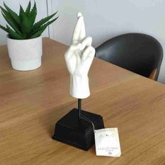 Vitruvian Collection Fingers Crossed figurka