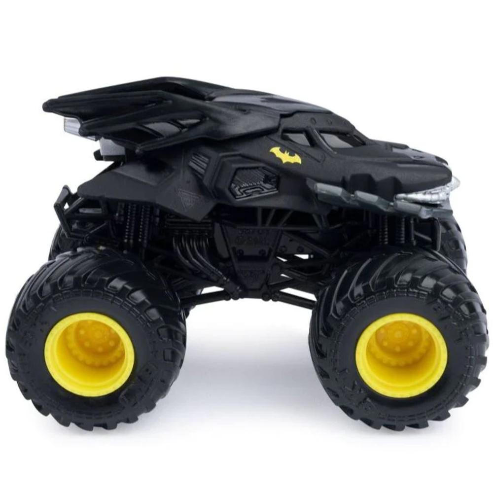 MONSTER JAM TRUCK AUTA TERENOWE 2-PAK SERIA 20 MEGALODON + BATMAN 1:64 nr. 4