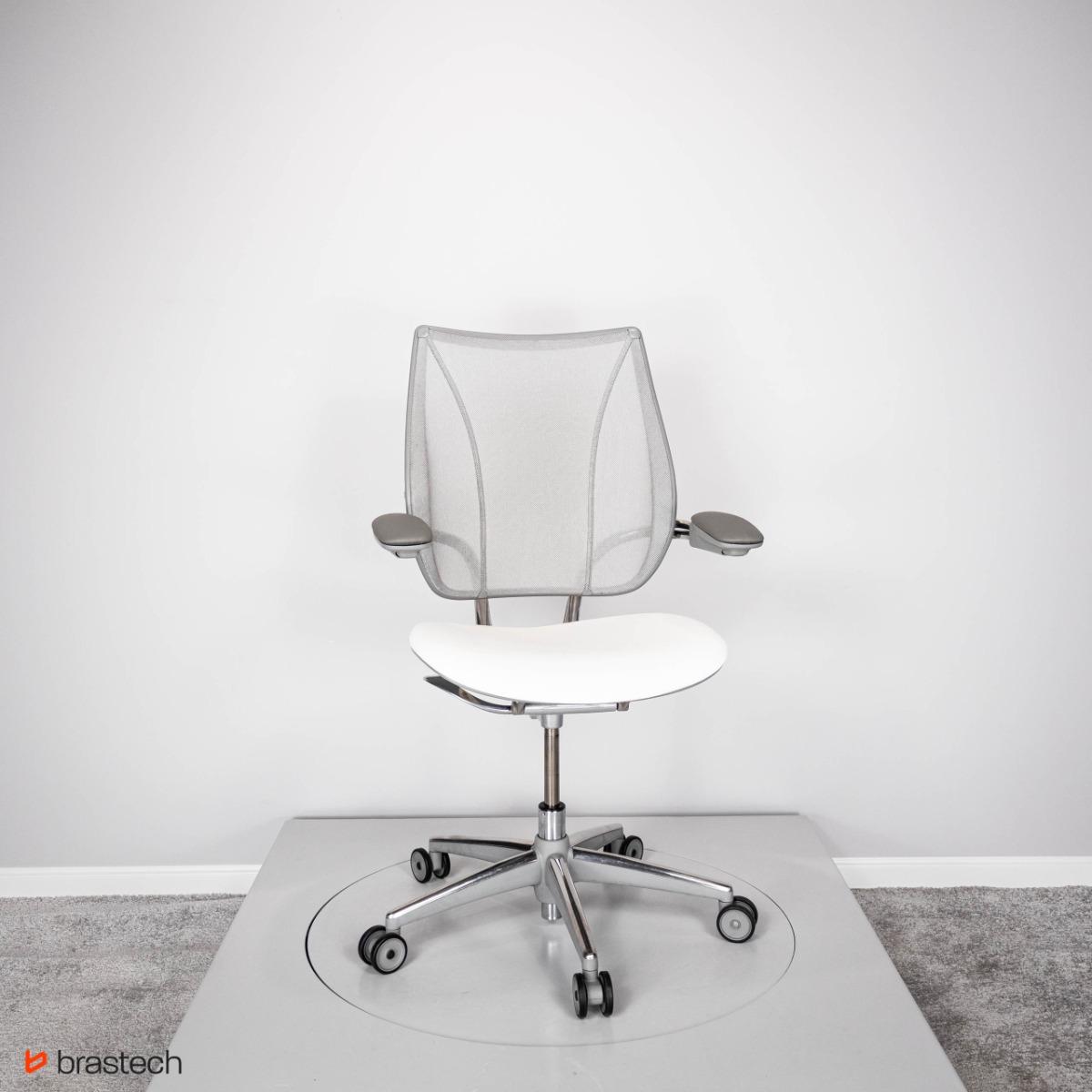 Fotel biurowy Humanscale Liberty – ergonomiczny, siatkowe oparcie, skórzane siedzisko Ticino, mechanizm automatyczny szary nr. 7