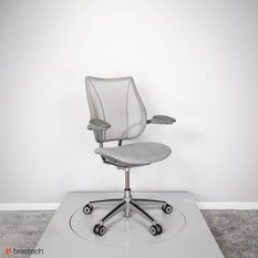 Fotel biurowy Humanscale Liberty – ergonomiczny, siatkowe oparcie, tapicerowane siedzisko, automatyczny mechanizm samoważący - Miniaturka zdjęcia nr 5