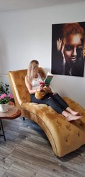 Szezlong 170x75 cm musztardowy na sprężynach z srebrnymi nóżkami i ozdobnymi guzikami, do salonu - Miniaturka zdjęcia nr 1
