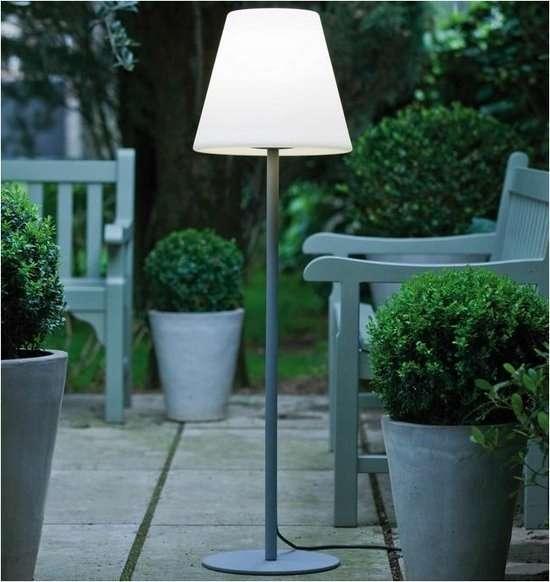 Lampa podłogowa nr. 2