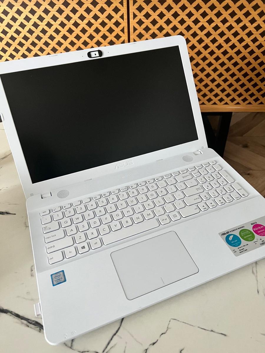 Laptop