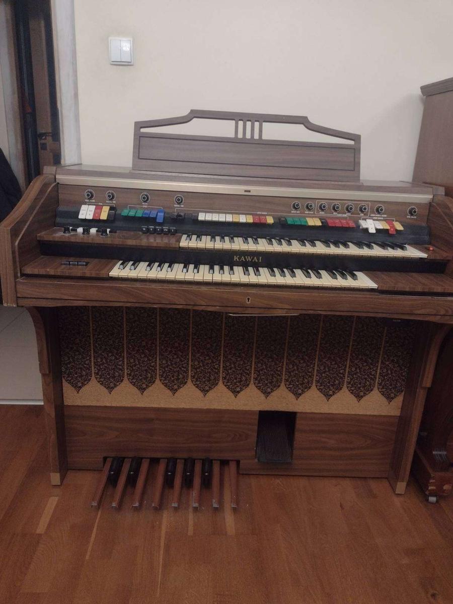 Organy elektryczne KAWAI sprawne nr. 1