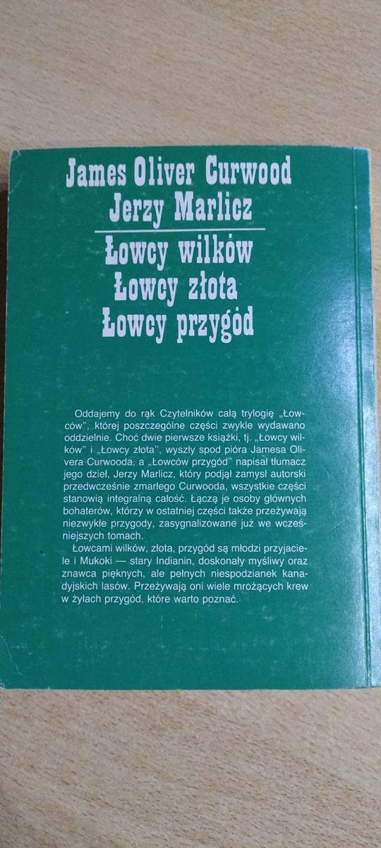 Książka     Łowcy wilków Łowcy złota Łowcy przygód . nr. 9